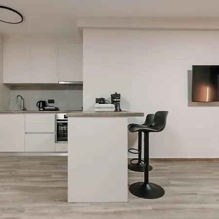 Harbor Pearl Nafplio