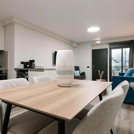 Harbor Pearl * Nafplio